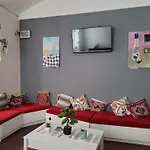 Safestay Charles Bridge Hostel *