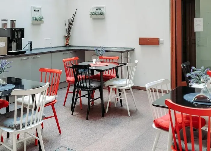 Safestay Charles Bridge Hostal *