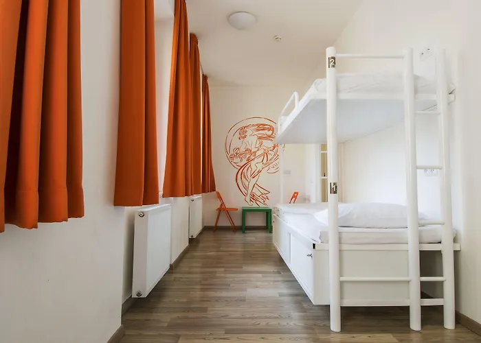 Safestay Charles Bridge Hostal Praga
