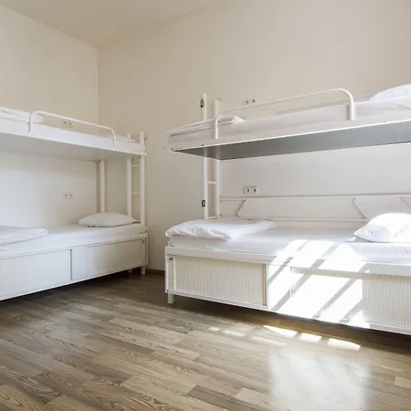 Hostel Safestay Charles Bridge *