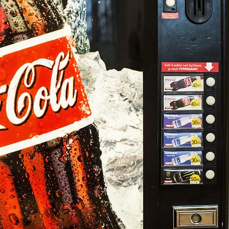 Safestay Prague Charles Bridge Hostel *