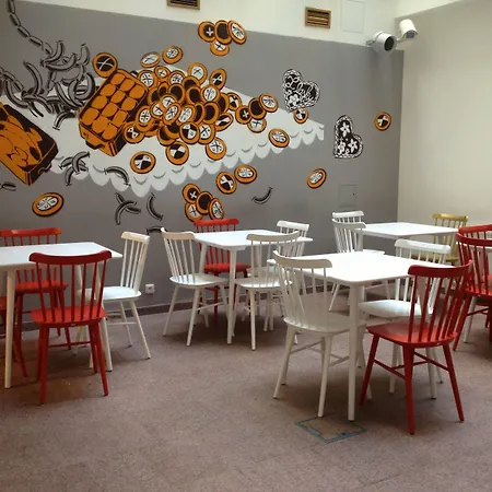 Hostel Safestay Prague Charles Bridge *