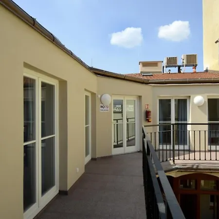 Safestay Charles Bridge Albergue